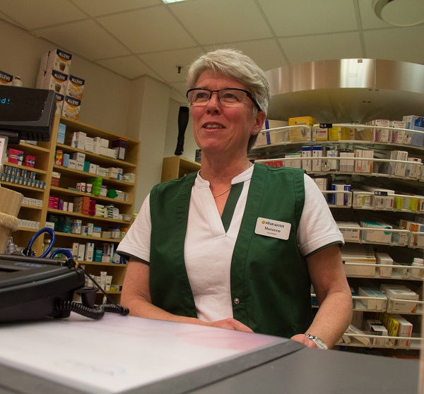 Kundene viser gjerne legitimasjon Kundene viser gjerne legitimasjon